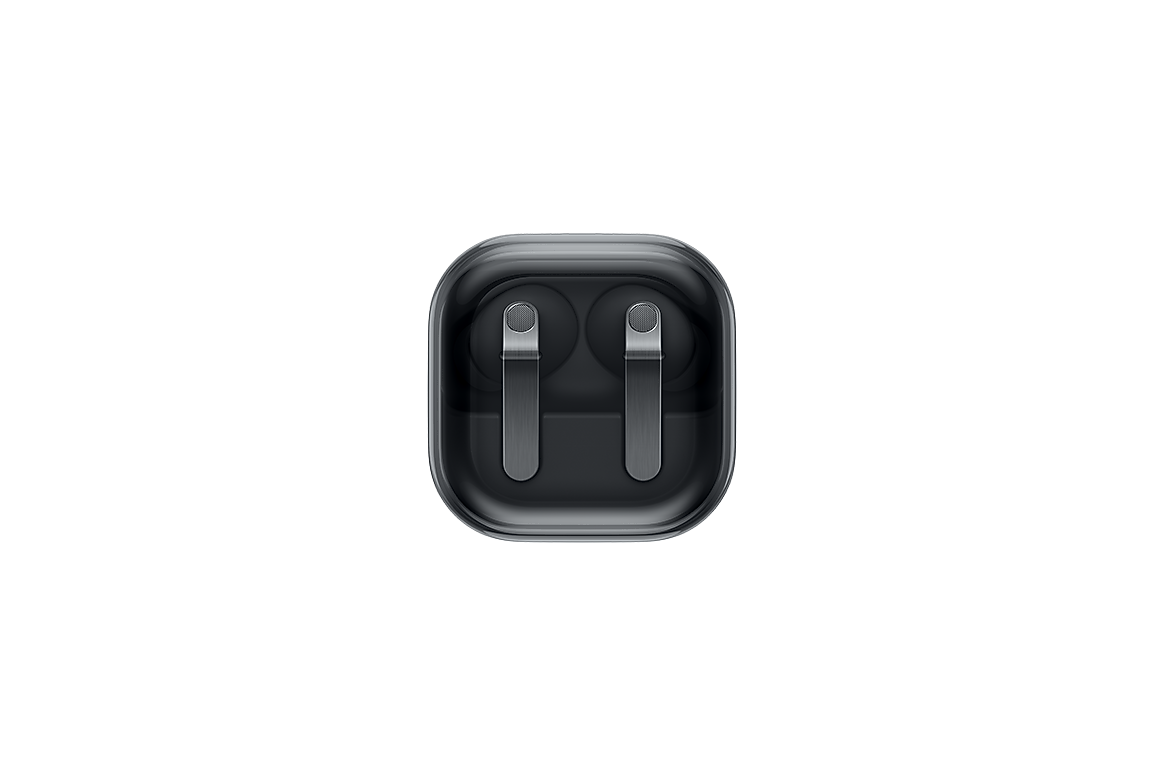 Samsung Galaxy Buds4 Pro Black with charging case closed